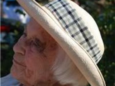Anna Coit passed away this morning
